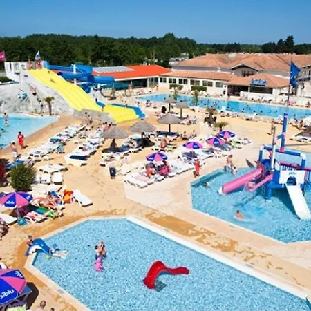 Ferienhaus Holiday Avenue De La Palmyre 10 *